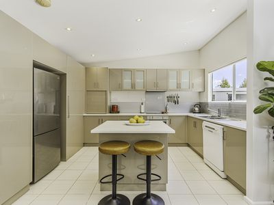 1936 Huon Highway, Grove