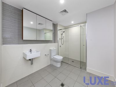242 / 36 Philip Hodgins Street, Wright