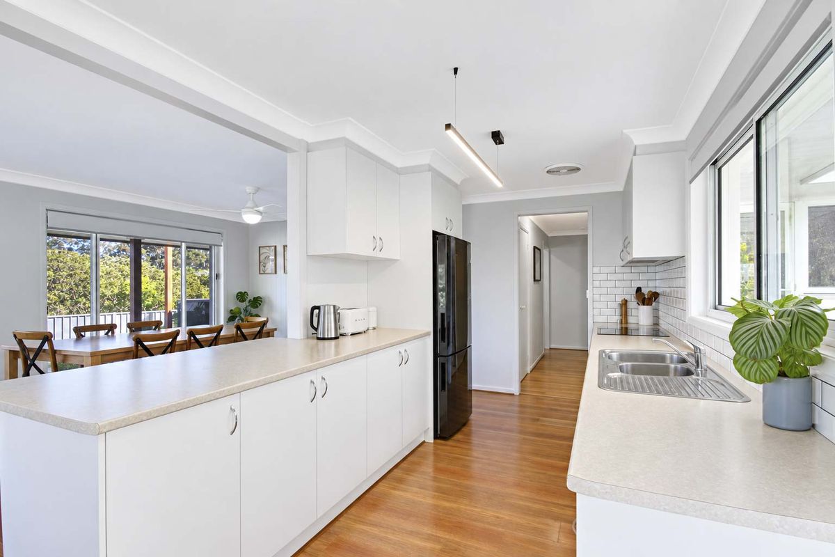 72 Fishermans Crescent, North Narooma