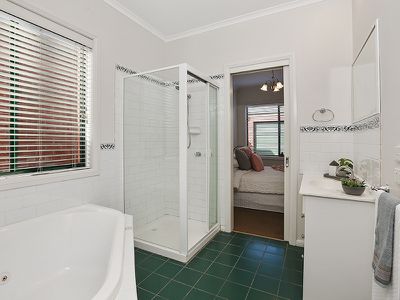 2 / 110 Weller Street, Geelong West