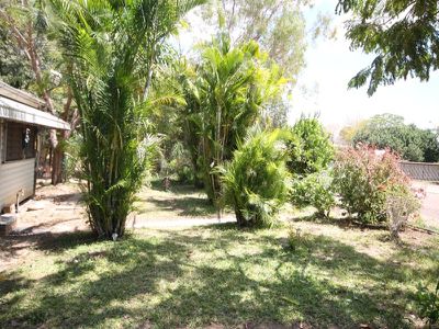 27 Rainbow Road, Towers Hill