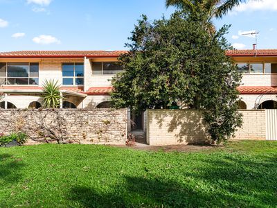 5 / 5 Mooloola Way, West Lakes Shore