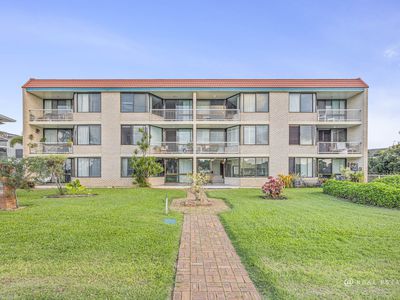 2 / 92-94 Scenic Highway, Lammermoor