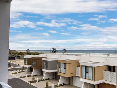 20 Oceanview Drive, Taperoo