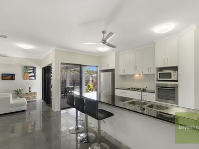 19 Rattray Street, Bushland Beach