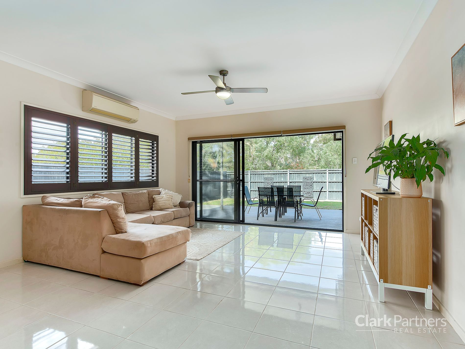 29 Hume Circuit, Warner