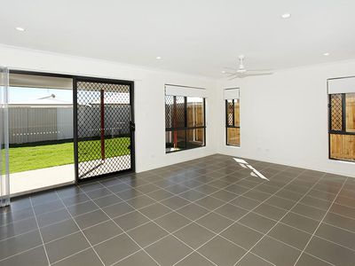 80 Bells Reach Drive, Caloundra West