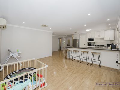 44 Stradbroke Gardens, Ridgewood