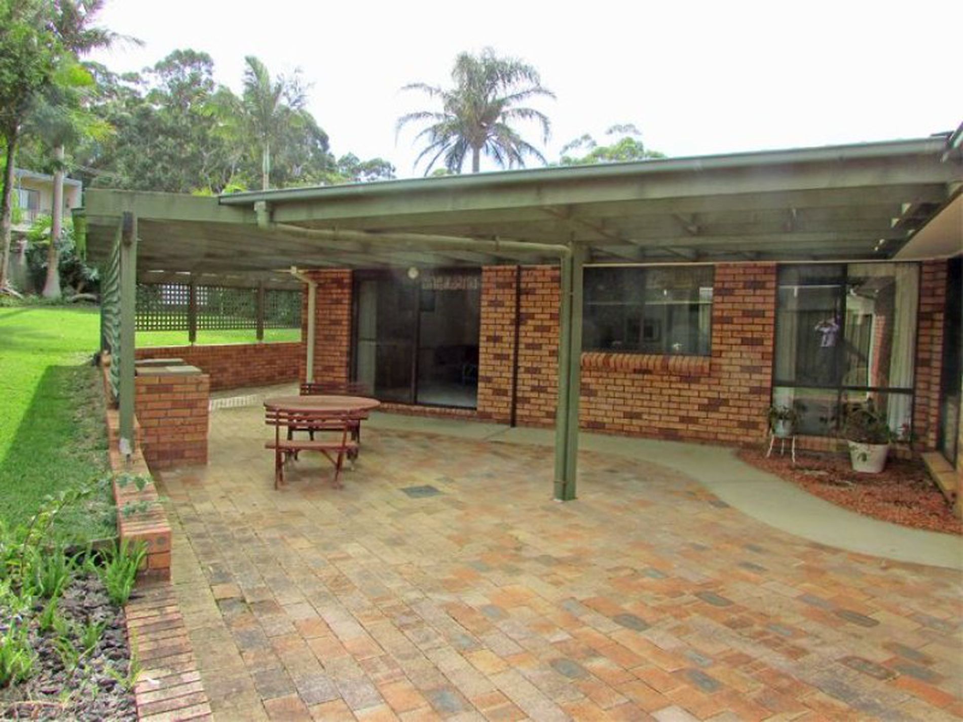 8 Bushland Avenue, Mollymook