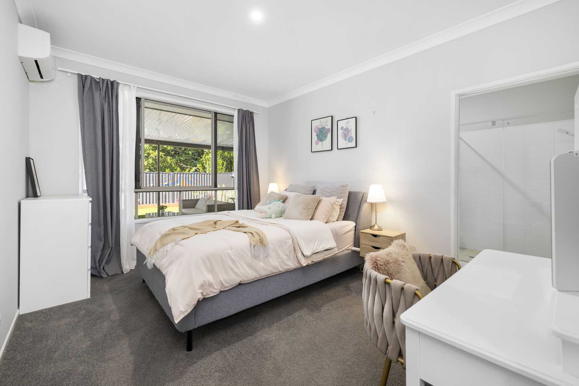 4 Magnolia Street, Pallara