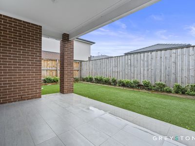 3 Pienza Road, Fraser Rise