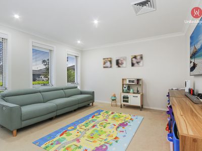 6 Tarrawarra Avenue, Gledswood Hills