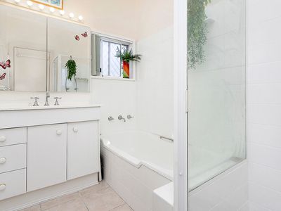 13 Addison Avenue, Lake Illawarra