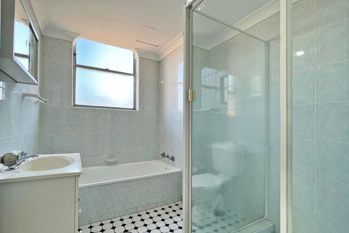 1 / 25 Lyons Street, Strathfield