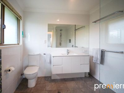 8 Dawson Court, Collingwood Park