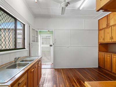 27 Thurso Street, North Booval