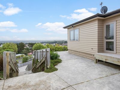 78-80 Waihora Crescent, Waitangirua