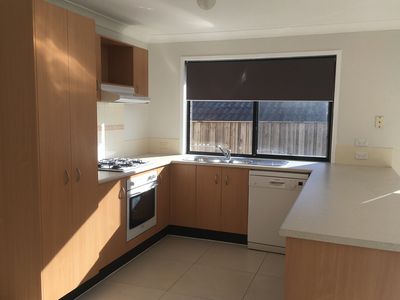 19 Helena Crescent, Horsley