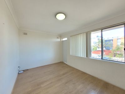 5 / 1 Flora Street, Roselands