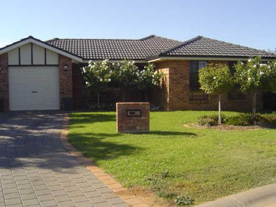 29 Doncaster Avenue, Dubbo