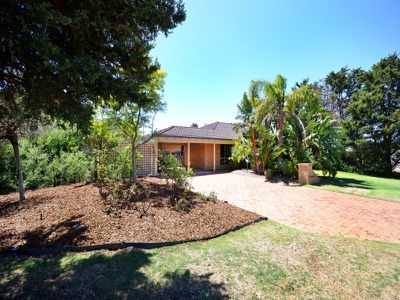 2 Scaffell Gardens, Carine