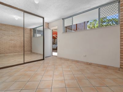 12 / 18 Holmes Street, Toowong