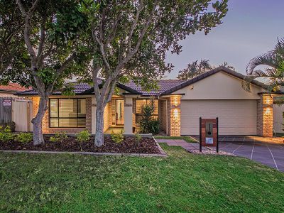 22 Manor Cres, Wakerley
