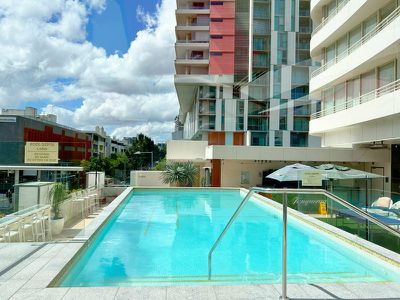 701 / 1A Glenelg Street, South Brisbane