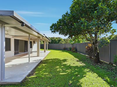 4 Manoi Close, Bentley Park