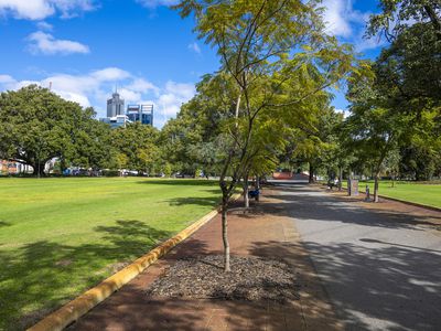 10 Little Shenton Lane, Northbridge