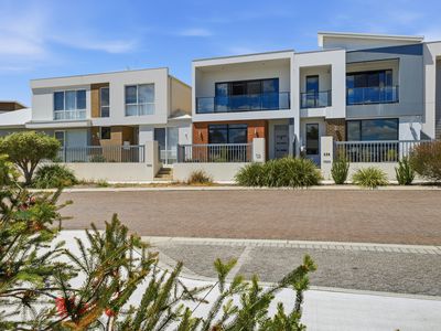 240 Leeuwin Boulevard, Bushmead