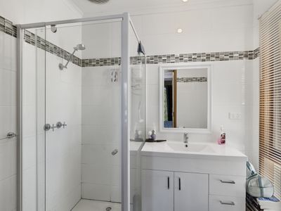 17-19 LIME STREET, Avenel