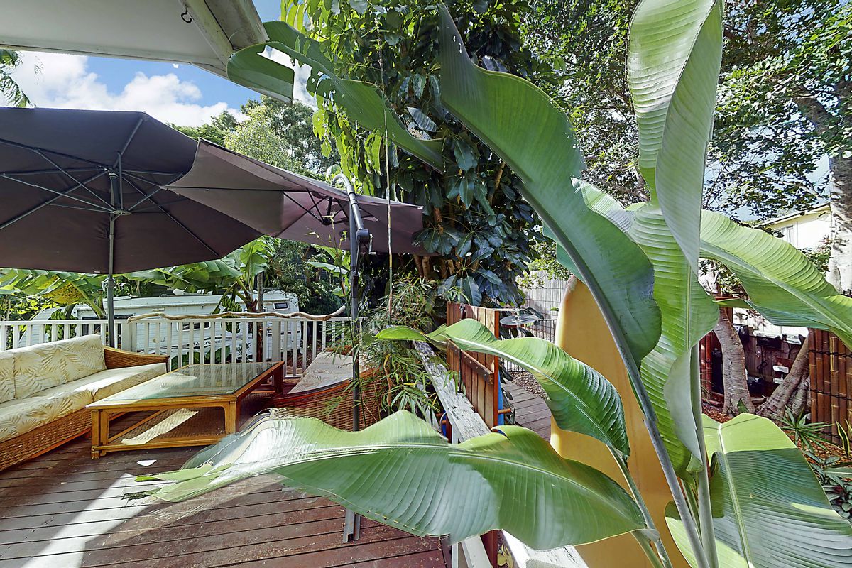 2 Lake View Dr, Tewantin