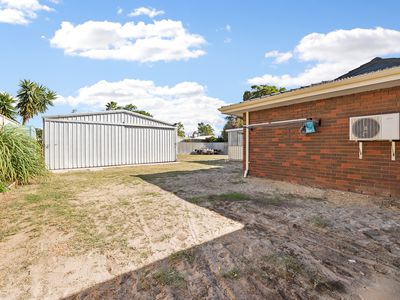 9 Boronia Close, Camillo