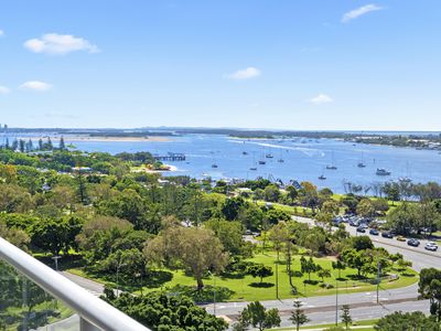 1404 / 1 Como Crescent, Southport
