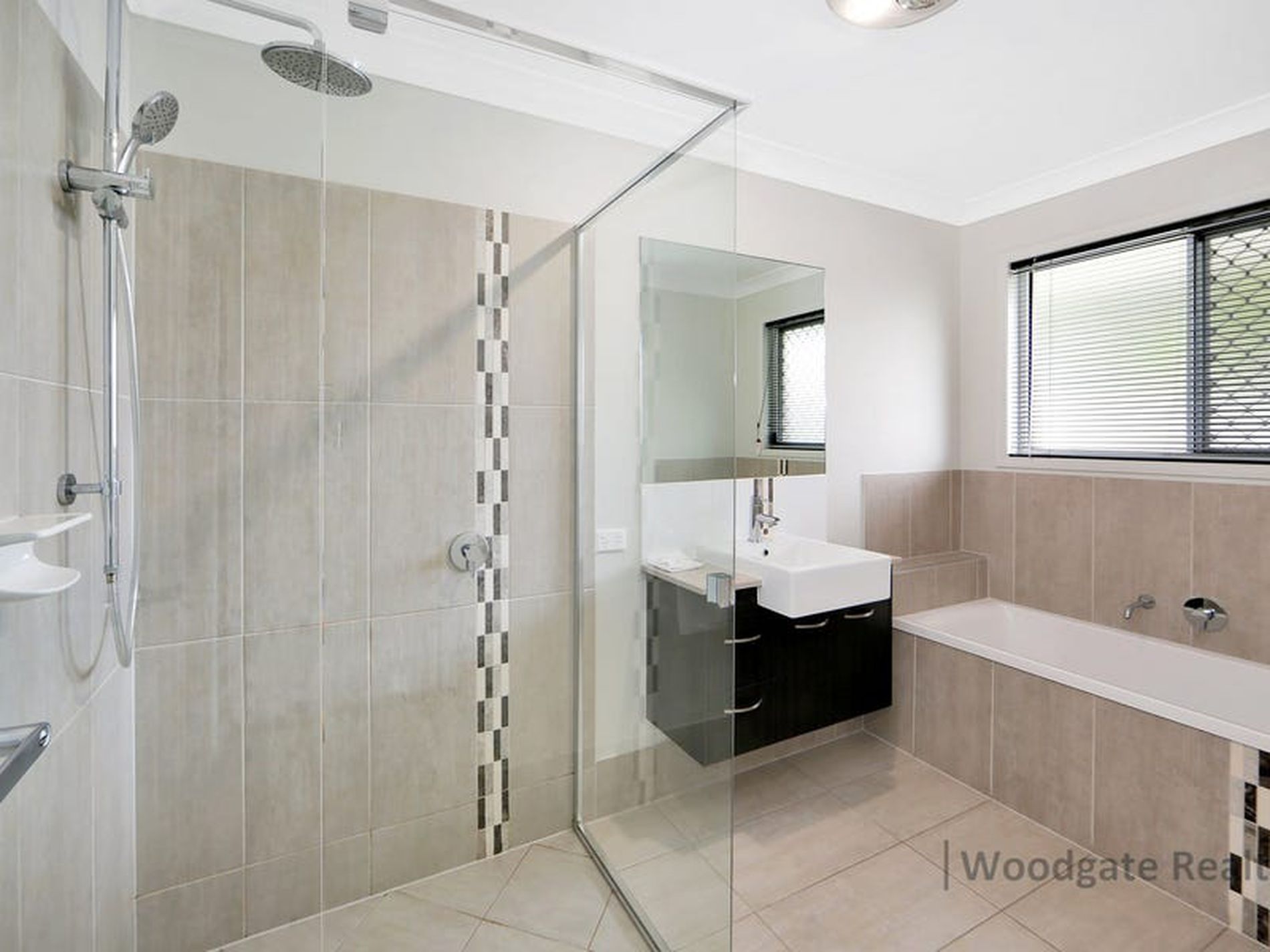 10 Eagle Rd, Woodgate
