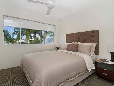 37 / 3 Marina Crescent, Hollywell