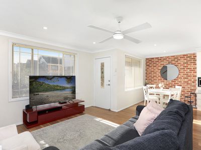 2 / 66 Pur Pur Avenue, Lake Illawarra