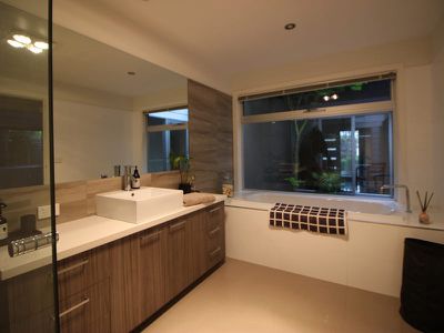 2 / 12 Herne Street, Manifold Heights