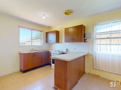 8 Pinnaroo Place, Dubbo