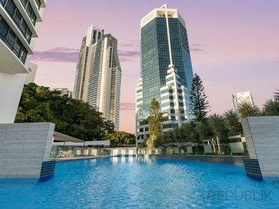 801 / 4 Wahroonga Place, Surfers Paradise