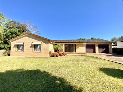 54 Edward Street, Forbes