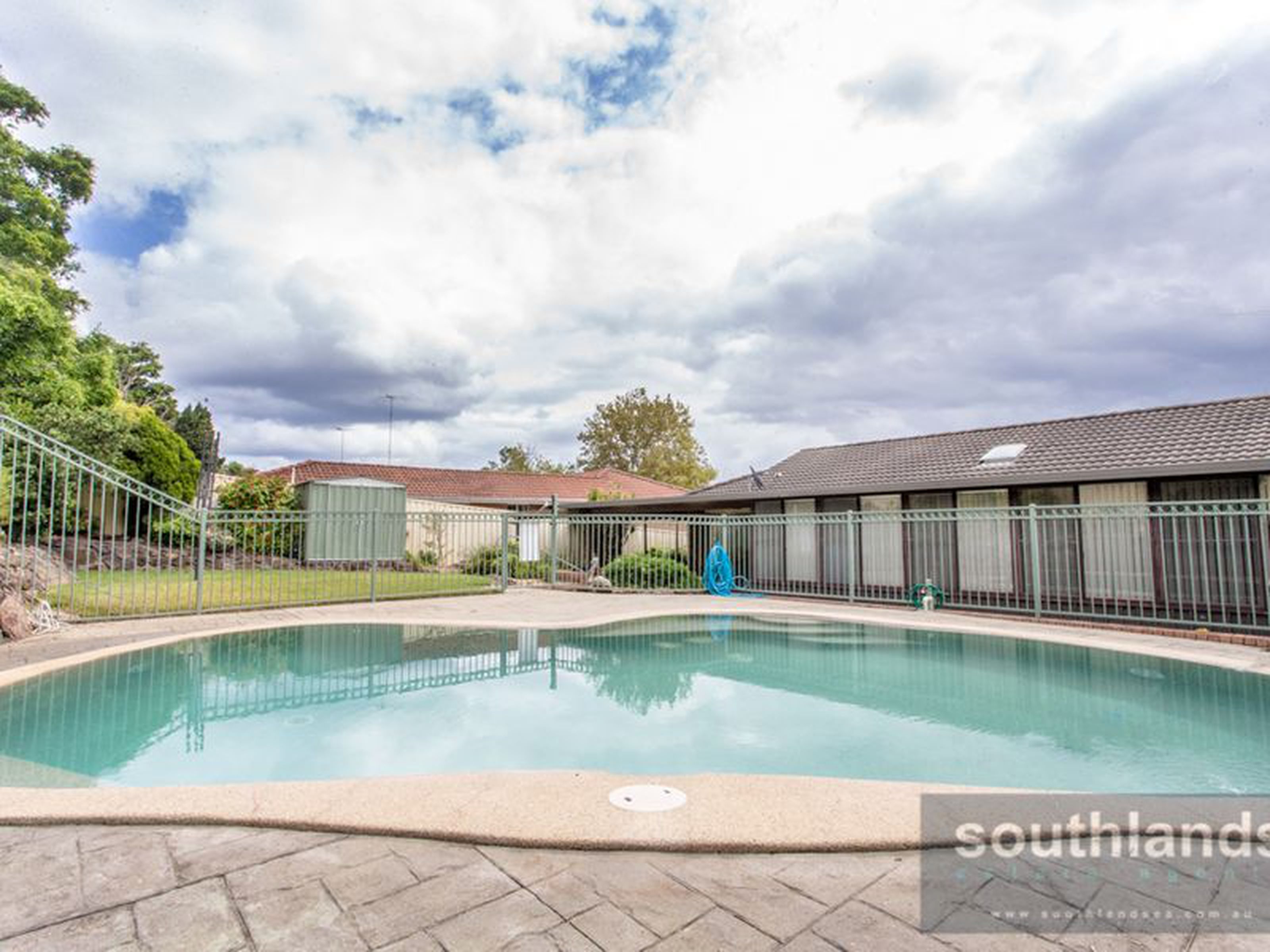42 Peppermint Crescent, KINGSWOOD
