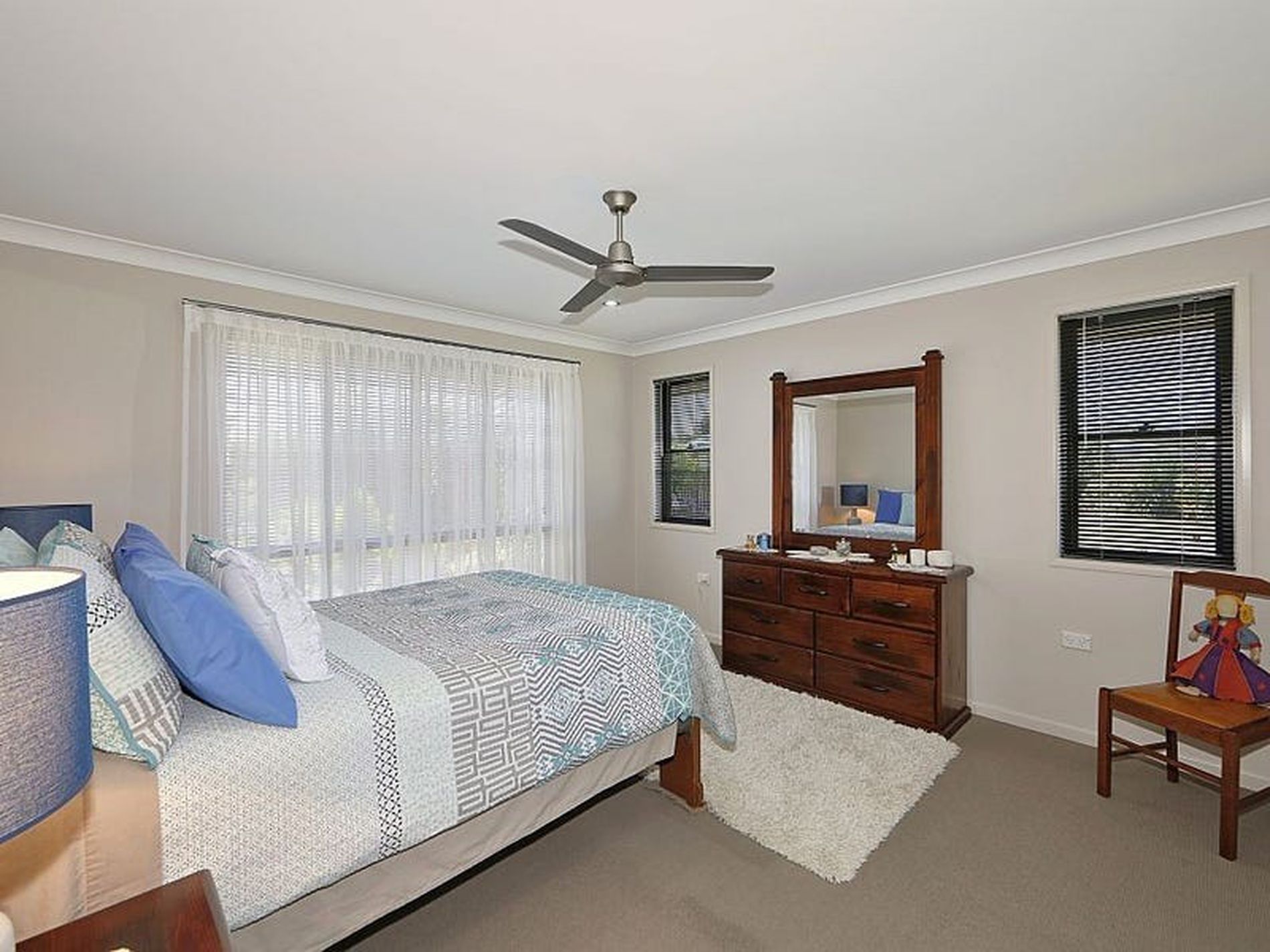 1 Sundew Ct, Woodgate