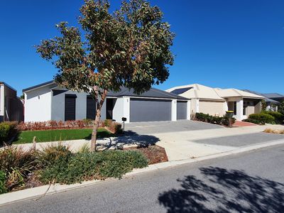 3 Luminous Boulevard, Bennett Springs