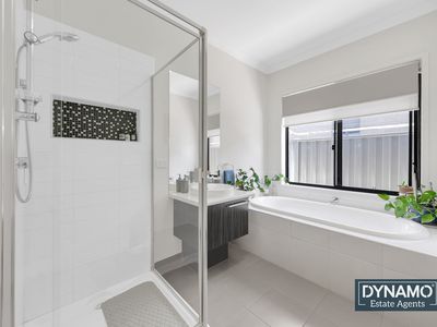 50 Pine park Drive, Wollert