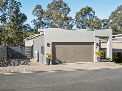 19 / 44 Scoparia Drive, Brookwater
