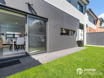 6 / 5-7 Craig Avenue, Moorebank