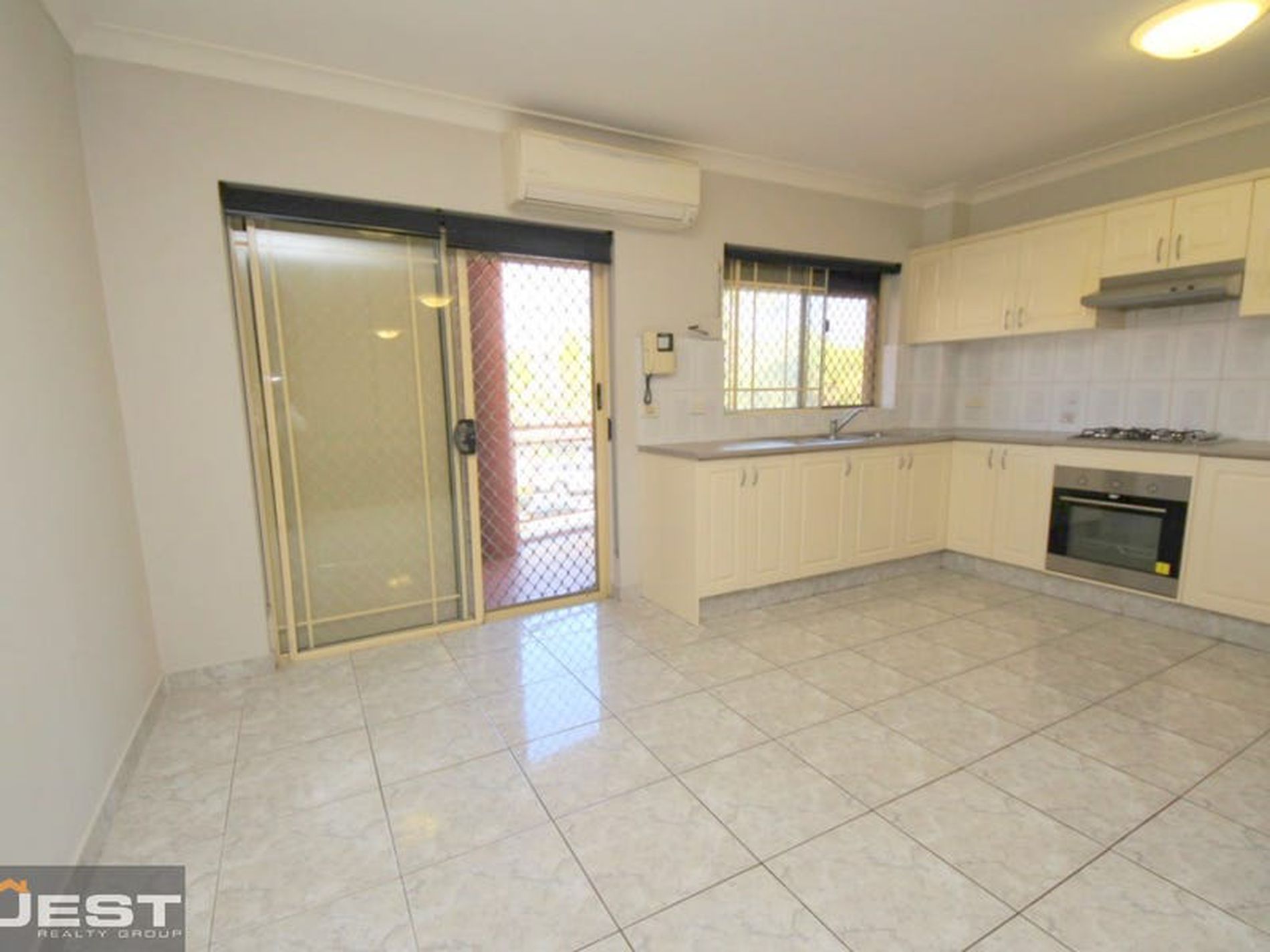 9 / 8-12 Bungalow Crescent, Bankstown