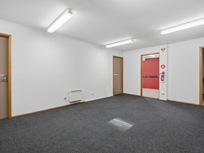 T8 / 75 Newnham Drive, Newnham